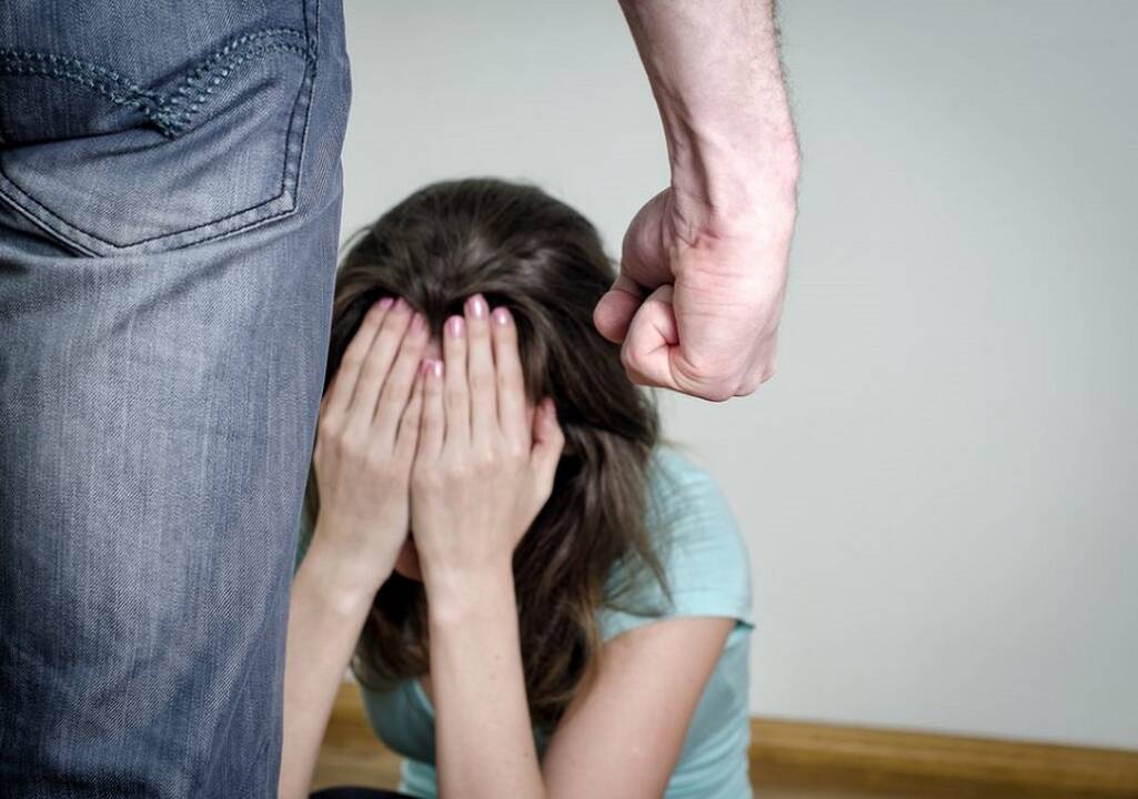 Klaipėdoje neblaivus vyras sužalojo paauglę: mergina atsidūrė ligoninėje