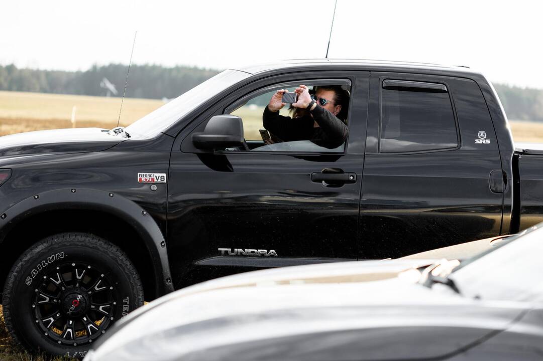 Paluknyje startavo „Drive in Live“ koncertų ciklas