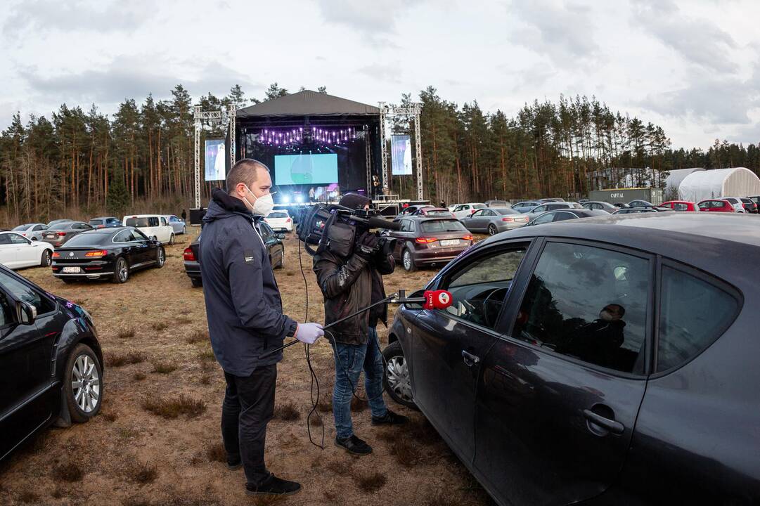 Paluknyje startavo „Drive in Live“ koncertų ciklas