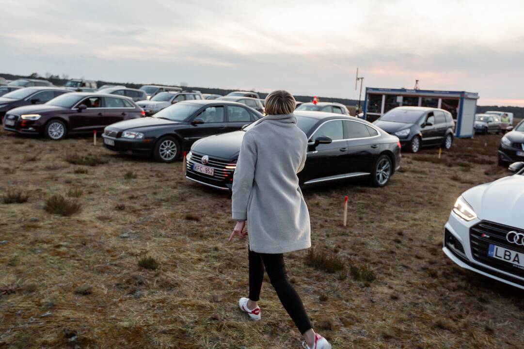 Paluknyje startavo „Drive in Live“ koncertų ciklas