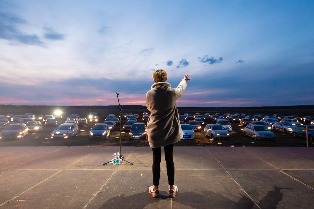 Paluknyje startavo „Drive in Live“ koncertų ciklas