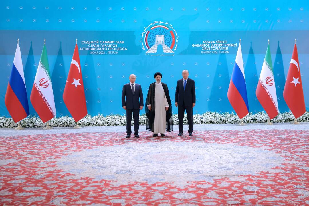 Sirija: Turkija per viršūnių susitikimą su Iranu ir Rusija nepasiekė savo tikslų