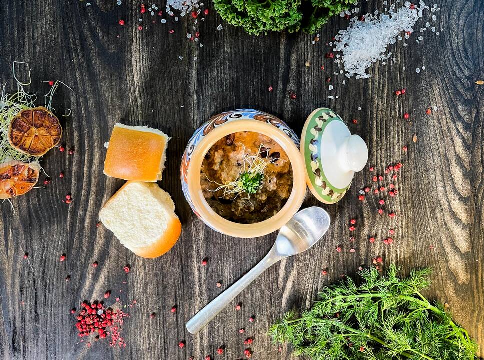 Požiūris: ukrainietiškų patiekalų restorano šefas H.Grincevičius įsitikinęs, kad maistą būtina gaminti su meile – kitaip nebus skanu.