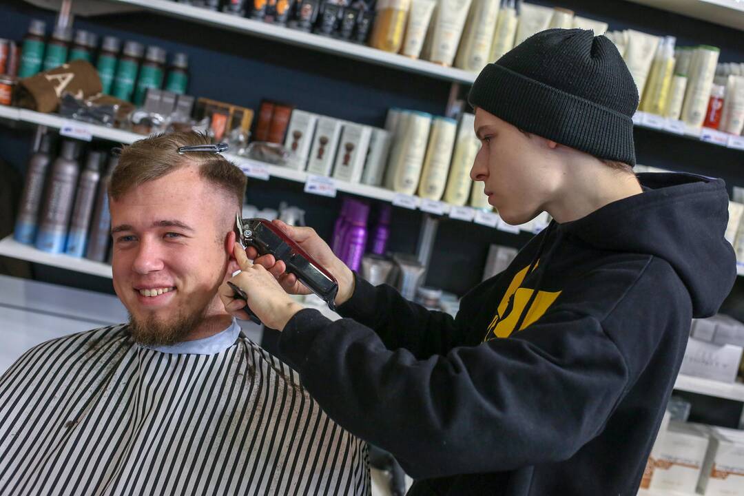 Prasidėjo paroda „Pelenė“