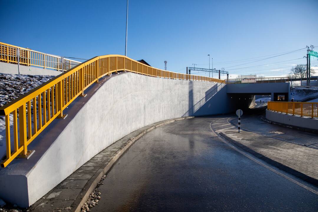 Lentvaryje atidarytas naujas tunelis po geležinkeliu