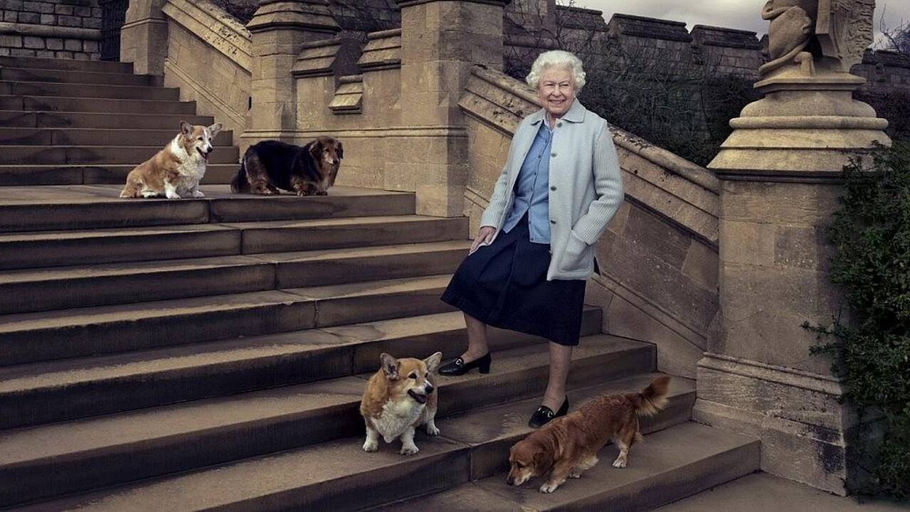 Didžiosios Britanijos karalienė neteko paskutinio korgio