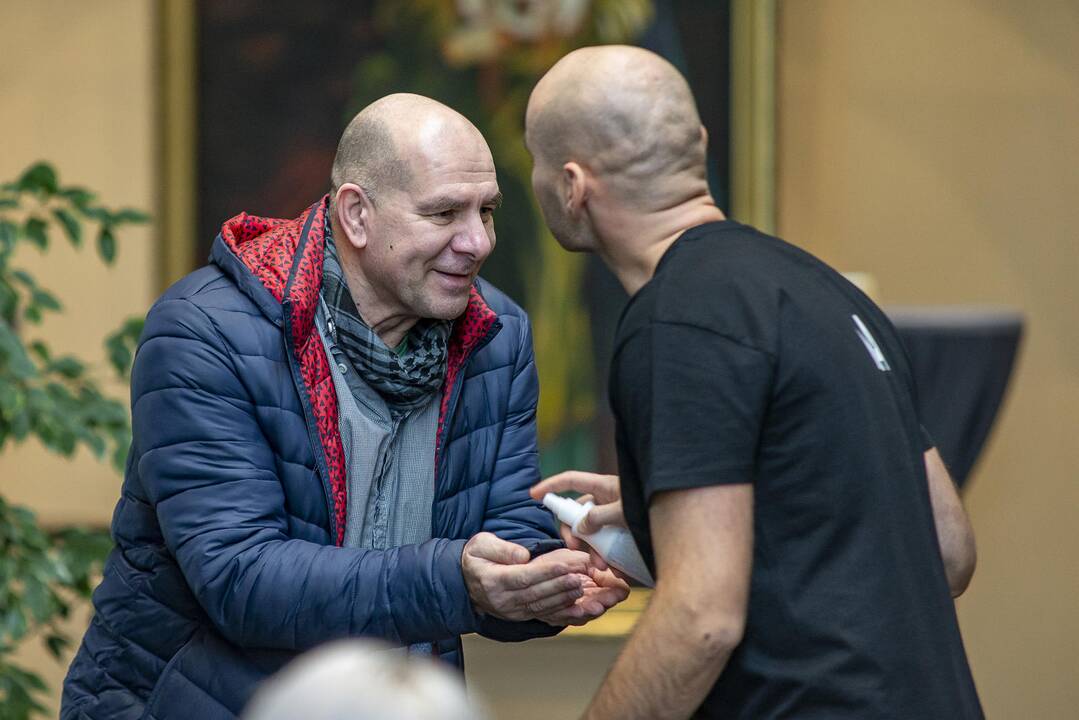 Pasiruošimas: šią savaitę uostamiesčio teatralų susitikime dėl pasiruošimo Tarptautinei teatro dienai nepamiršta ir koronaviruso tema.