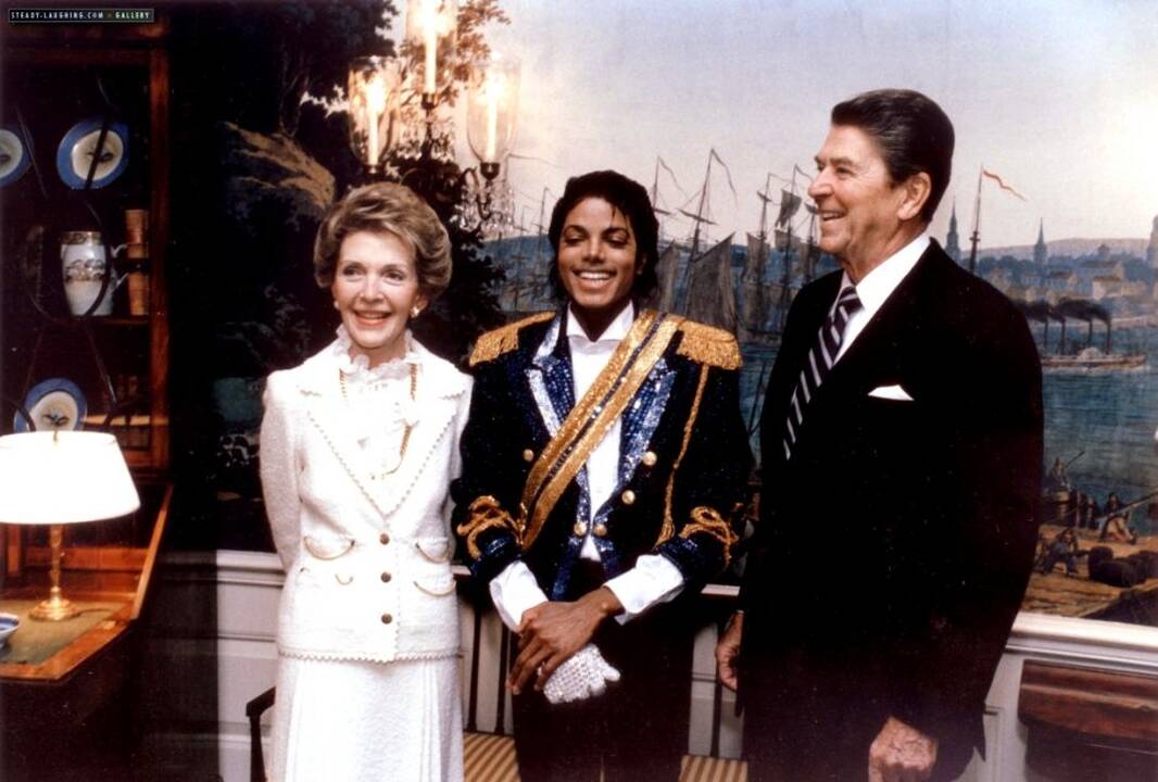 Michael Jackson ir Ronald Reagan