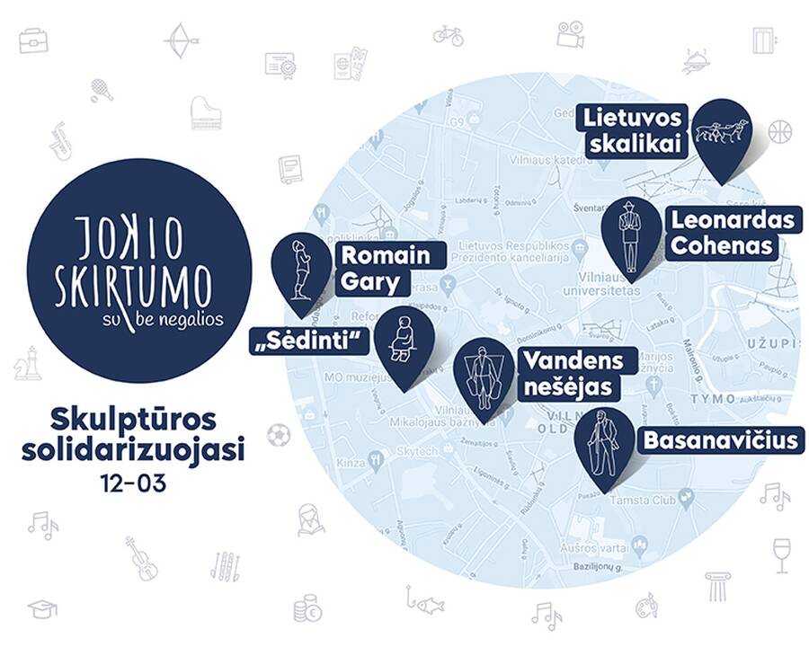 Sostinės skulptūros mini Tarptautinę žmonių su negalia dieną: visuomenei siunčia svarbią žinutę