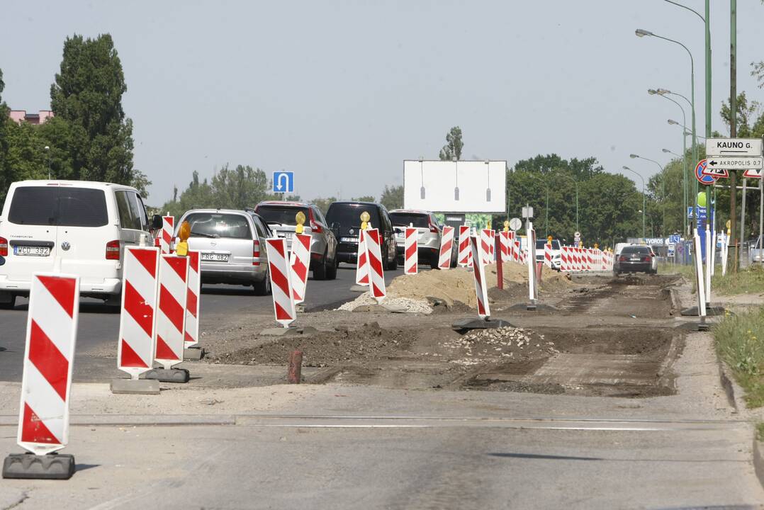 Darbai: visą vasarą Šilutės plento pradžioje vairuoti bus sudėtinga.