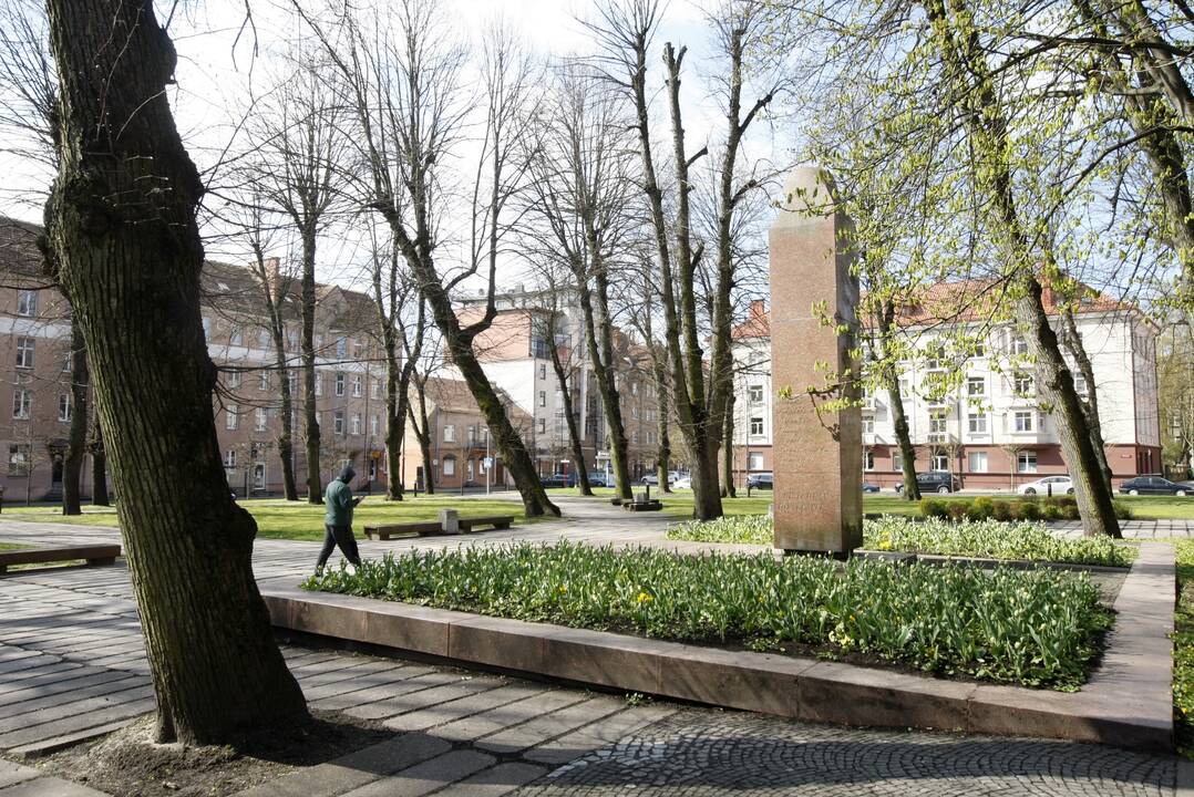 Užtruko: skverą planuota atnaujinti dar šiemet, tačiau projektą stabdo pandemija ir iniciatyvos trūkumas.