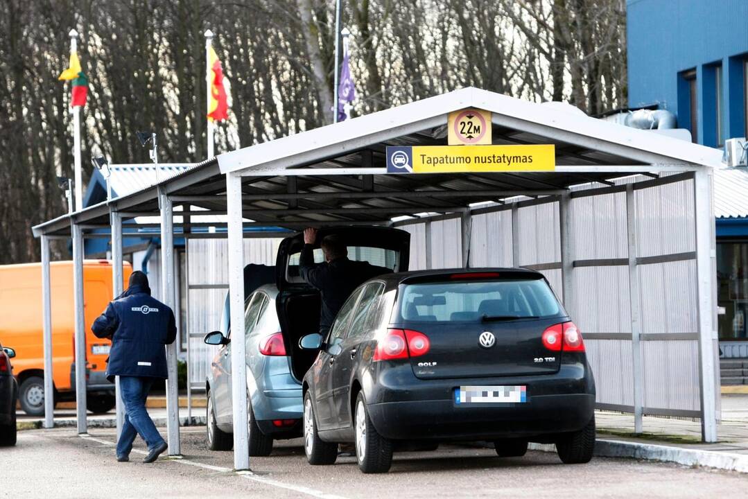 Tyrimai: "Regitroje" įregistruojant įsigytą automobilį gali paaiškėti įvairių netikėtumų.