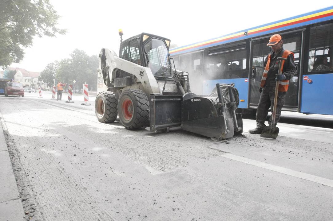 Darbai: gatvėse sumažėjus automobilių, mieste bus tvarkomos pagrindinių gatvių dangos