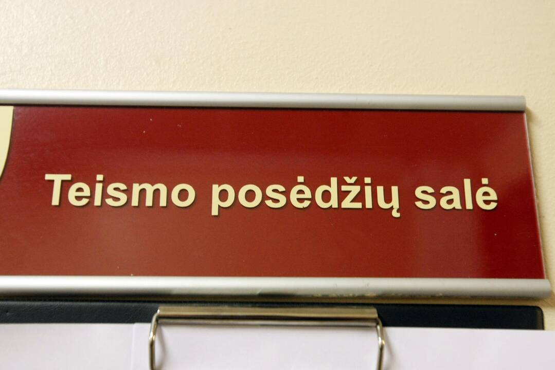 Ginčai: Tauragės rajone esančios pagrindinės mokyklos direktoriaus gyvenimas pilnas įvykių – vyras neišeina iš teismų dėl audringų praeities istorijų.