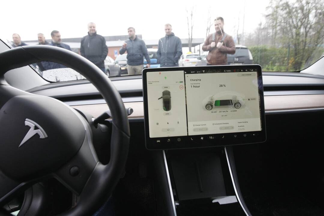 Klaipėdoje elektromobiliams – dar viena įkrovimo stotelė