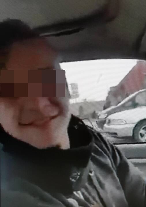 Akibrokštas: klaipėdietė atpažino savo automobilį feisbuko grupėje "BMW fan Lithuania" įkeltame įraše, kuriame matyti, kaip jį chuliganiškai vairuoja kažkoks jaunuolis.