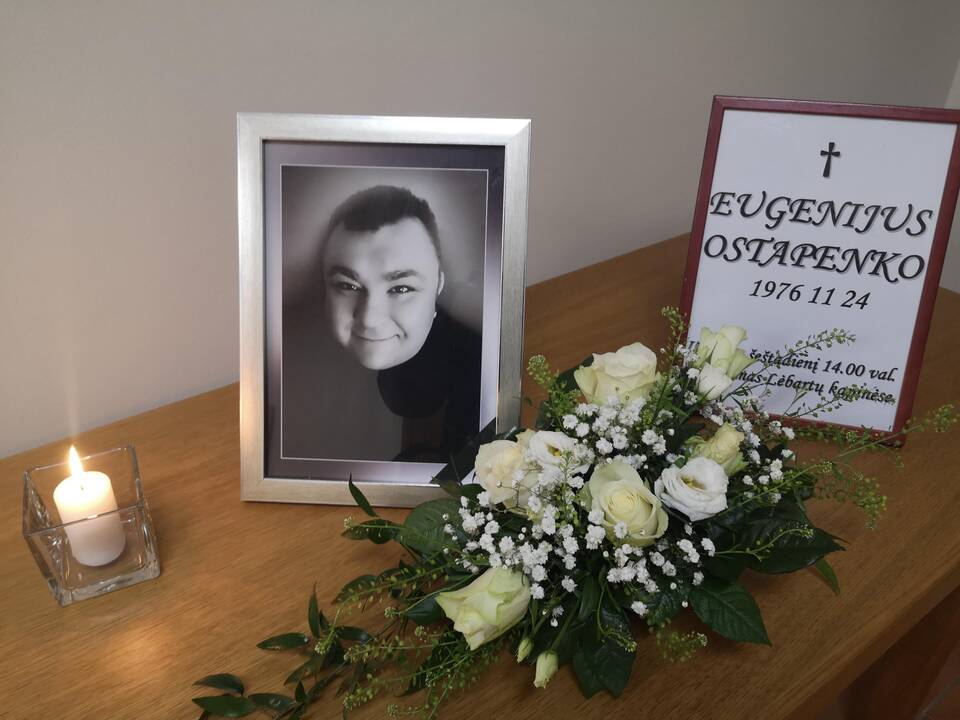 Klaipėdoje – atsisveikinimas su anapilin iškeliavusiu E. Ostapenko