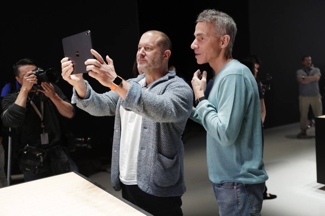 Jony'is Ive'as