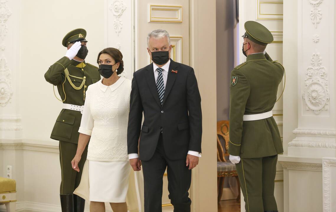 Prezidentūroje įteikti Lietuvos valstybės apdovanojimai