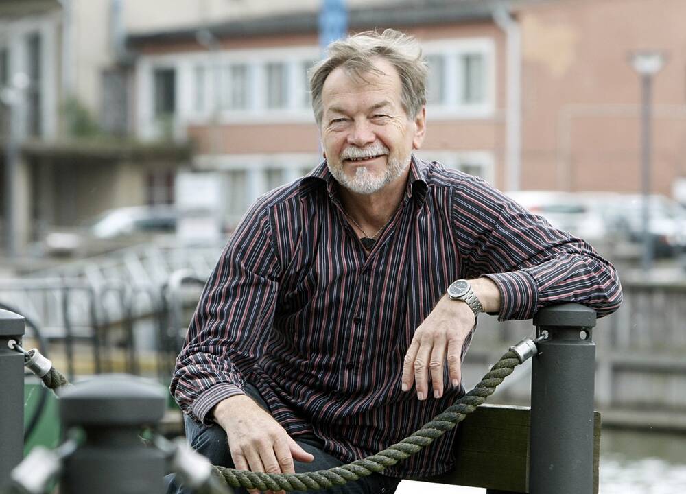 V.Karaciejus.