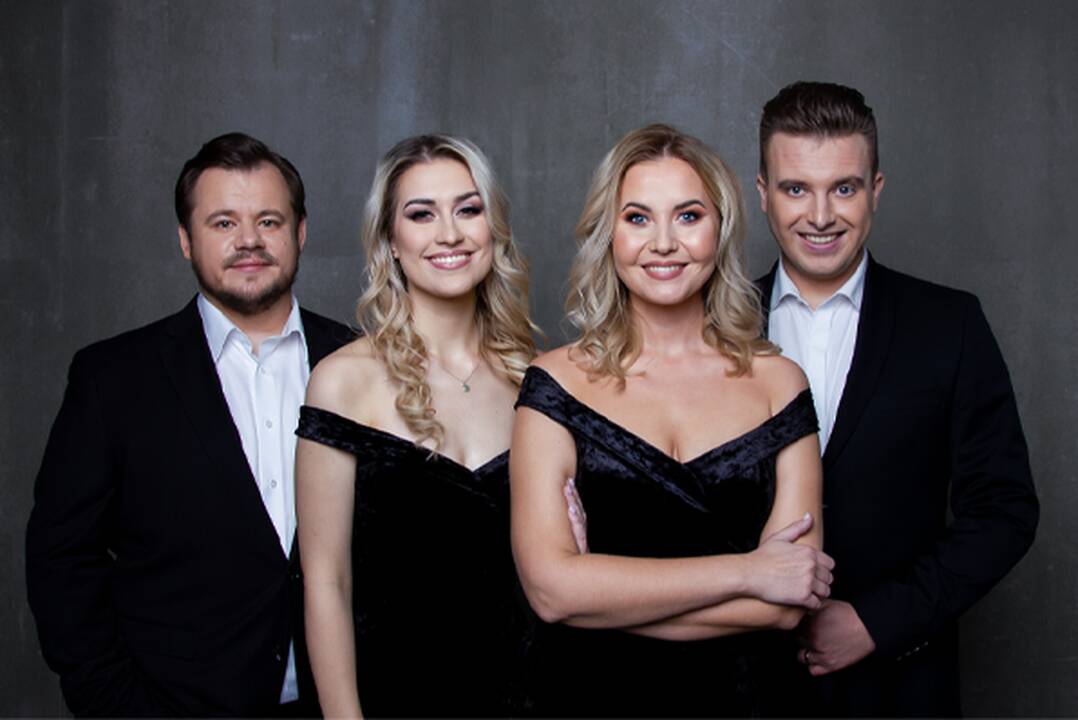 Pianistė O.Gražinytė ir violončelininkas E.Kingas.