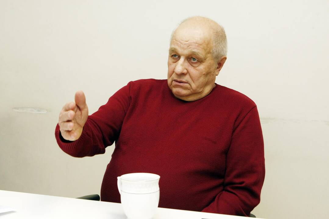 V.Čepo plunksnai priklauso jau aštuoni romanai.