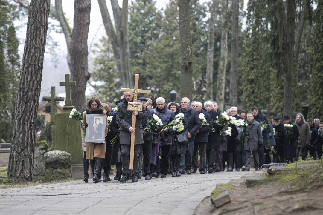 Filosofas A. Šliogeris atgulė amžinojo poilsio