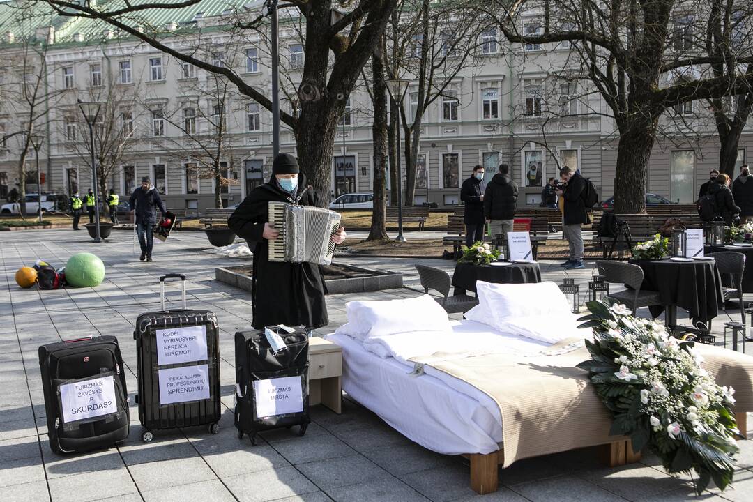 Protestas Vilniuje „Paskutinė verslo vakarienė“ 