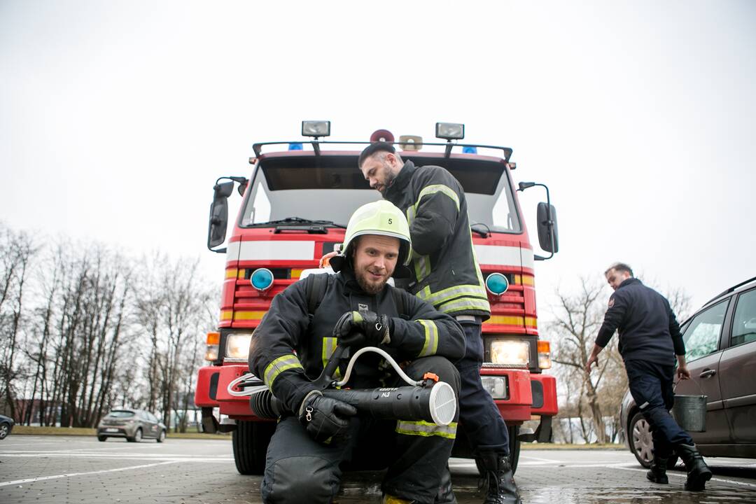 Kaune į Nerį išsiliejo teršalai