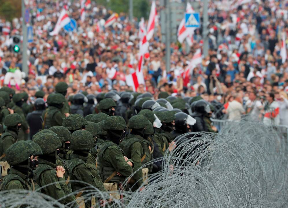 „Viasna“: Baltarusijoje politizuotose bylose vasarį nuteista daugiau nei 100 asmenų