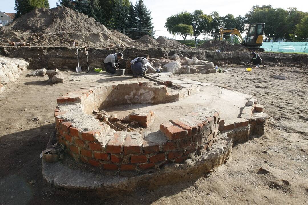 Lėšos: valstybė prie Šv. Jono bažnyčios vietos archeologinių bei architektūros konstrukcijų tyrimo prisidės beveik 25 tūkst. eurų.