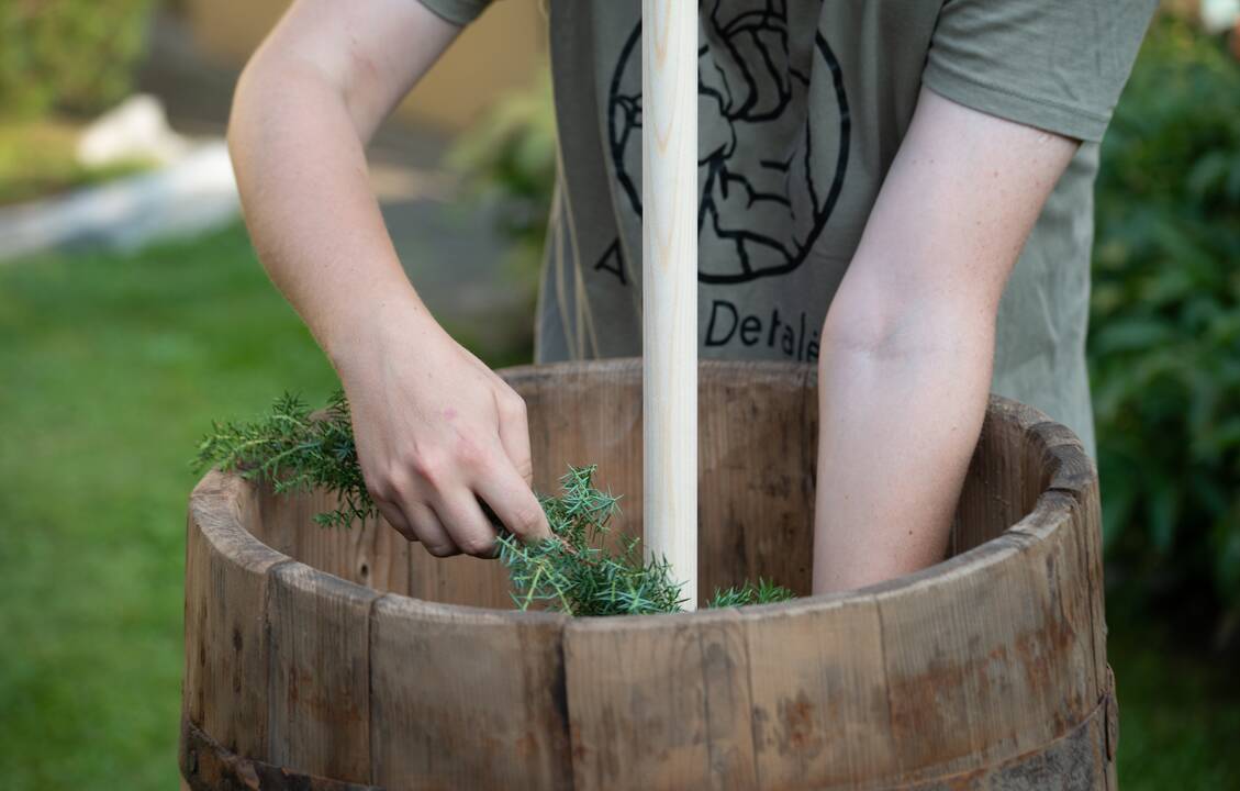 Tobulėjo: alų pradėjęs gaminti virtuvėje ant dujinės viryklės, J.Kudlinskas suprato, kad jam daugiau džiaugsmo teikia alaus virimas tradiciniu būdu.