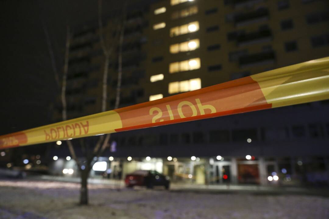 Sostinėje įtrūkus daugiabučio sienai, iš pastato evakuoti gyventojai
