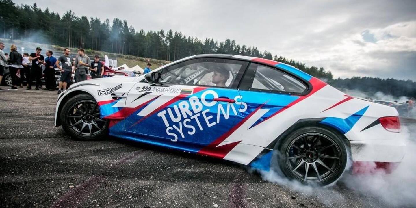 Technika: Šiuo metu automobilio variklis be didesnių problemų išvysto 1 000 arklio galių.
