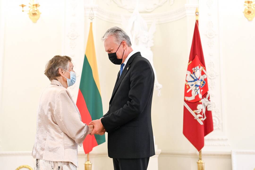 Prezidentas apdovanojo žydų gelbėtojus