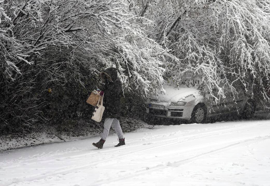 Rekordinis snygis Serbijoje užblokavo oro susisiekimą su šalies sostine