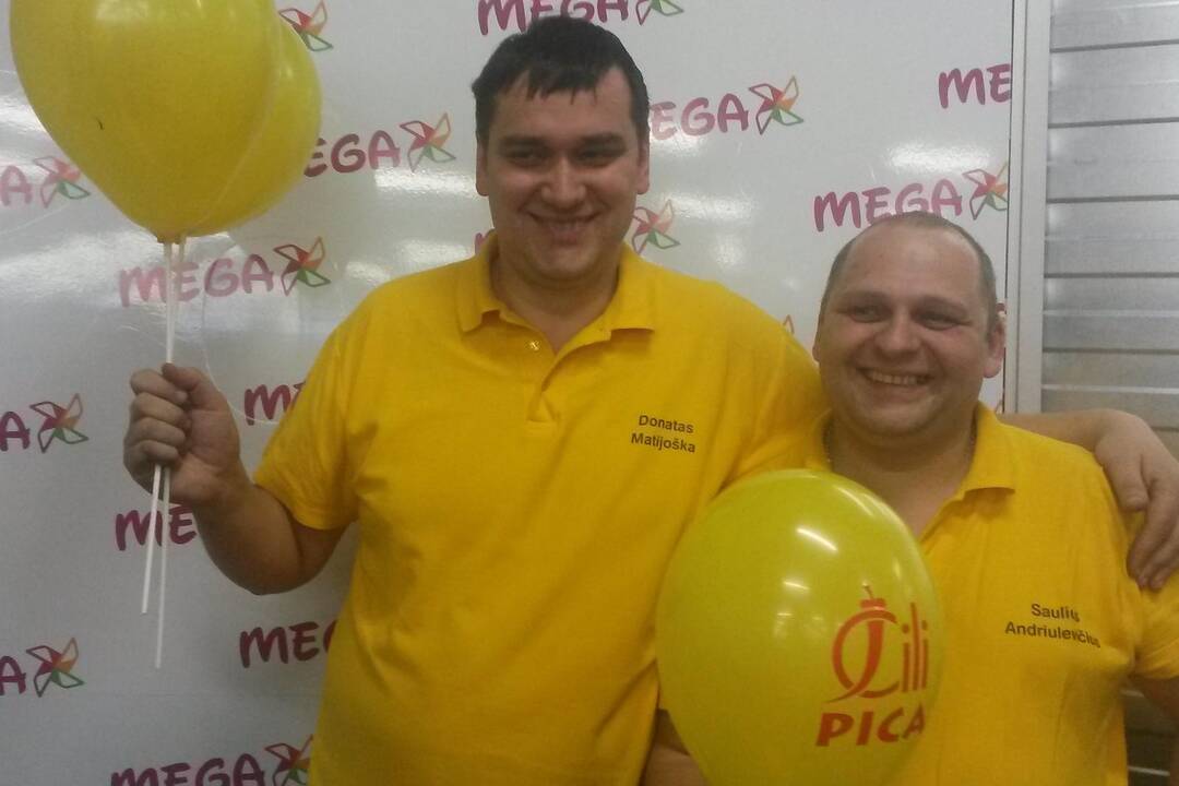 Į Kauną suvažiavo rekordinis skaičius smiginio žaidėjų