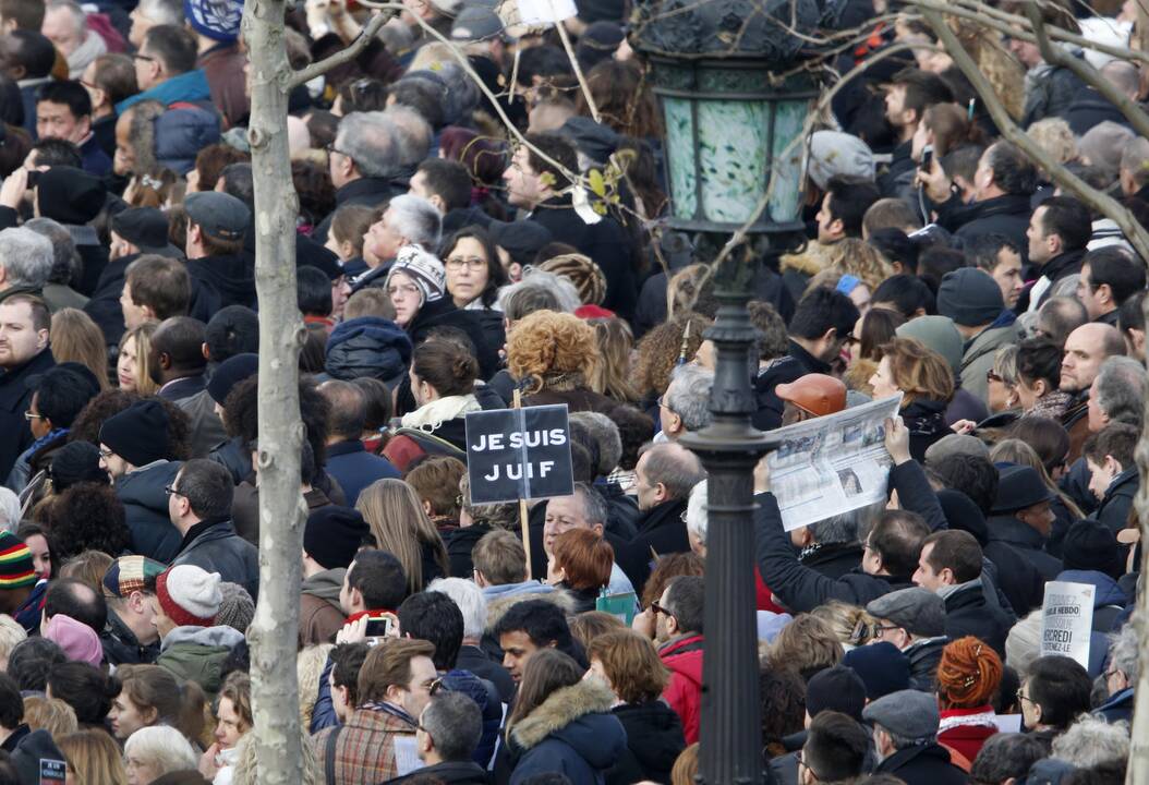 Istorinė demonstracija Paryžiuje 