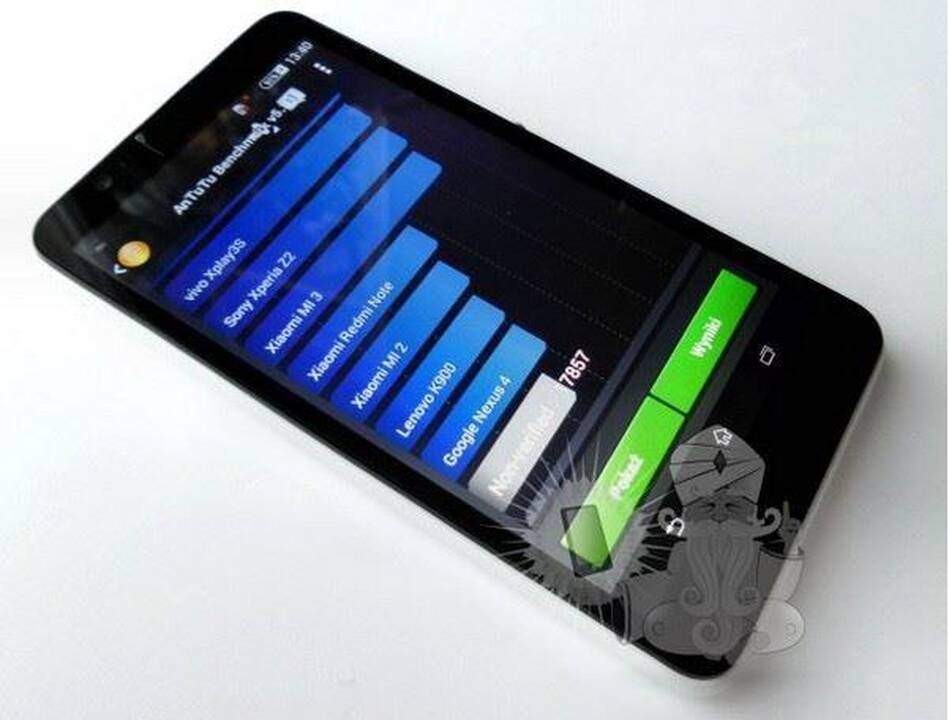 "Sony Xperia E4" – gerokai didesnis nei pirmtakai