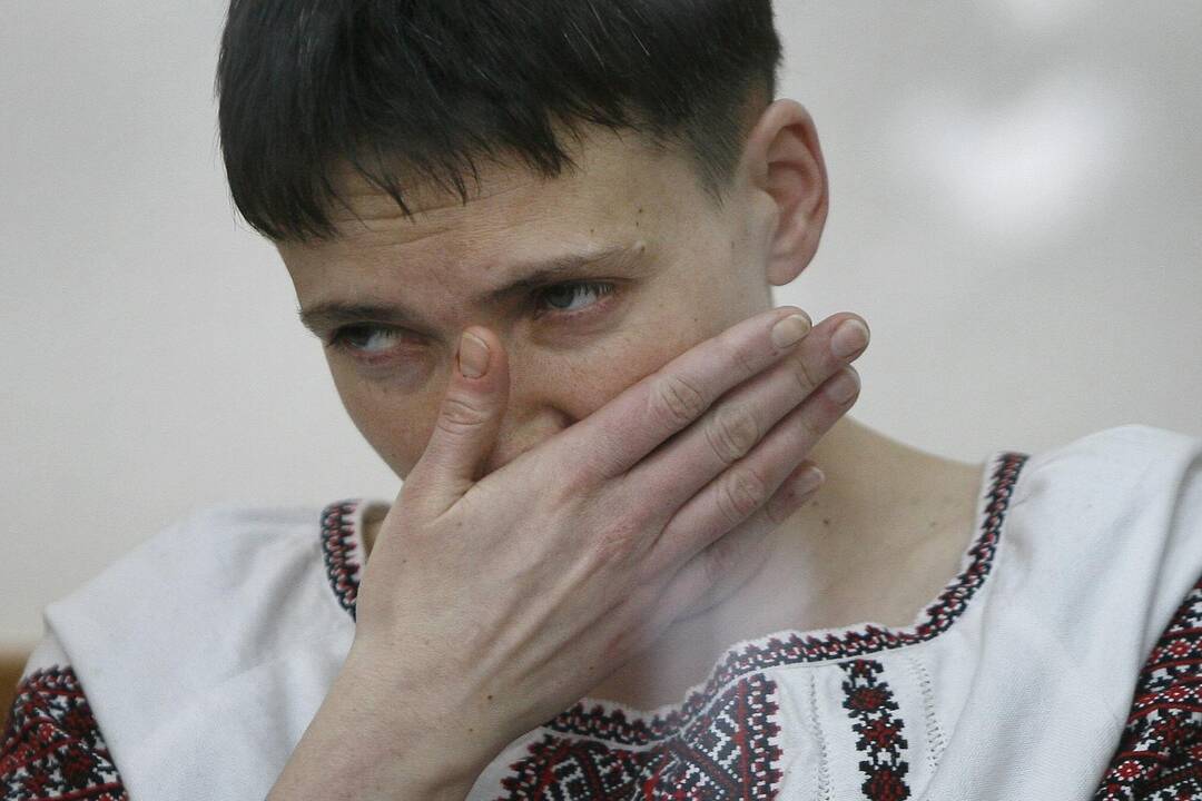 Ukrainiečių pilotei Rusija siekia 23 metų laisvės atėmimo bausmės