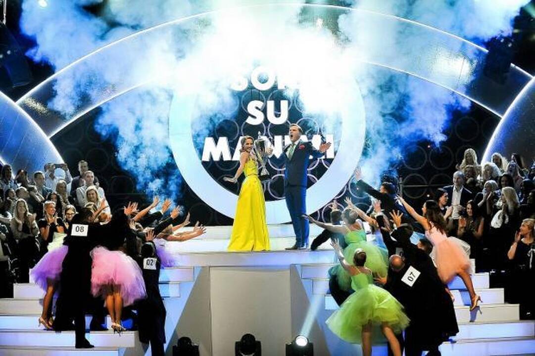 Projekto „Šok su manimi” pusfinalyje – „Žuvėdra” ir J. Statkevičiaus puošmena