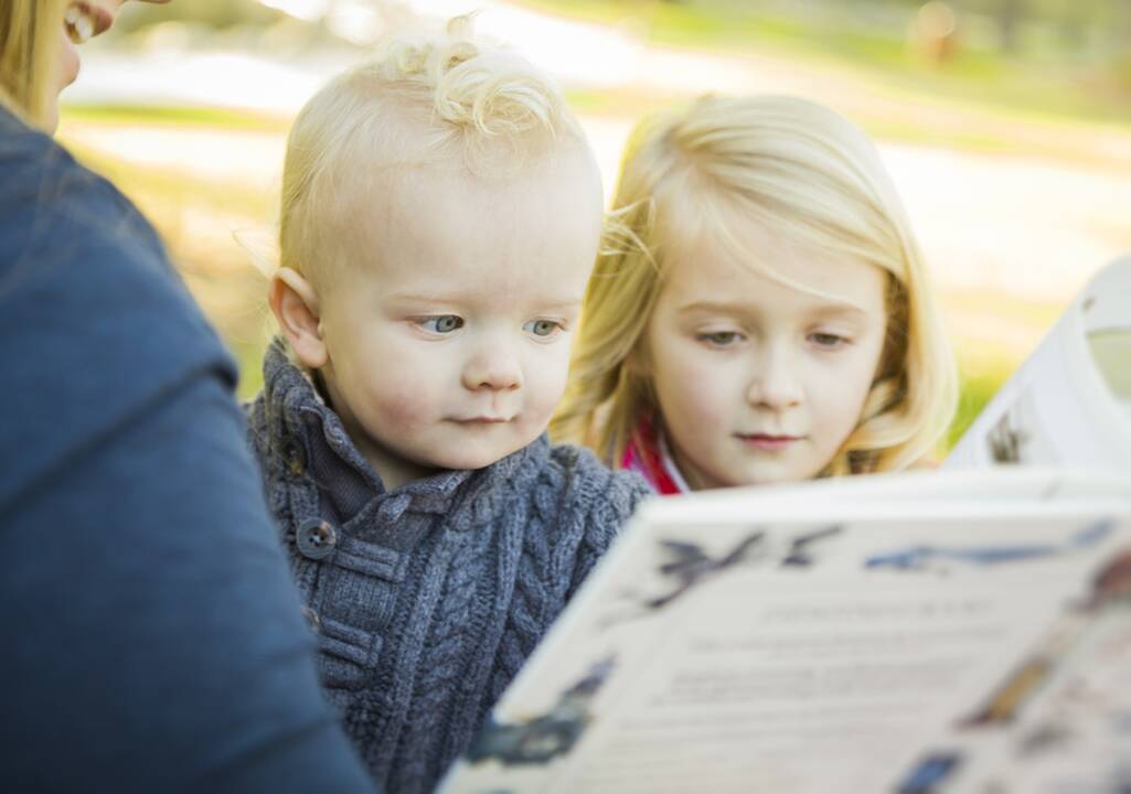10 pasakų skaitymo privalumų