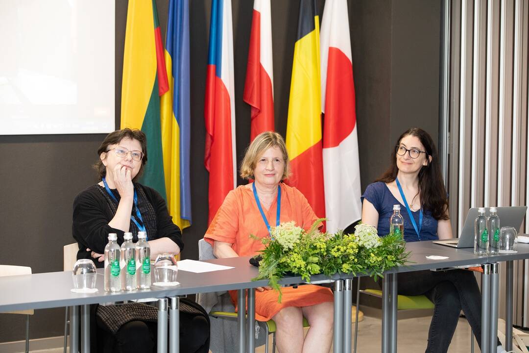 Tema: šio renginių ciklo nepraleido ir kultūros ministras Simonas Kairys (dešinėje) bei LSMU rektorius prof. Rimantas Benetis (kairėje).