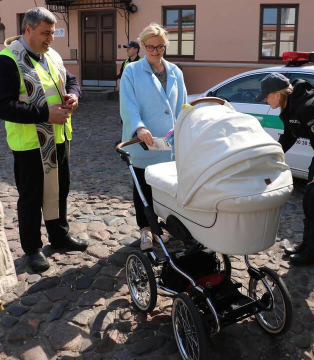 Neeilinis policijos reidas Rotušės aikštėje