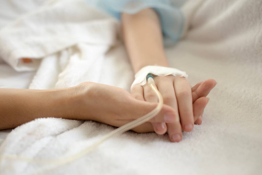 Versija: vaiko mirtis – galimai tėvų nepriežiūros, negebėjimo juo tinkamai rūpintis ir pasirūpinti, kad būtų laiku suteikta profesionali medicininė pagalba, rezultatas.