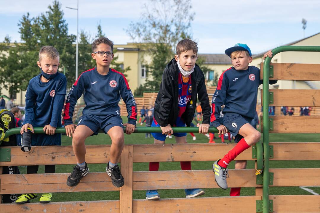 Lūkestis: naujų stadionų ypač laukia mažieji futbolininkai.