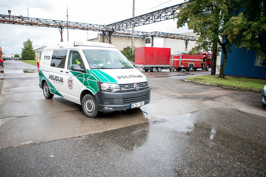 Kaune išsiliejo tona nuodingos rūgšties  
