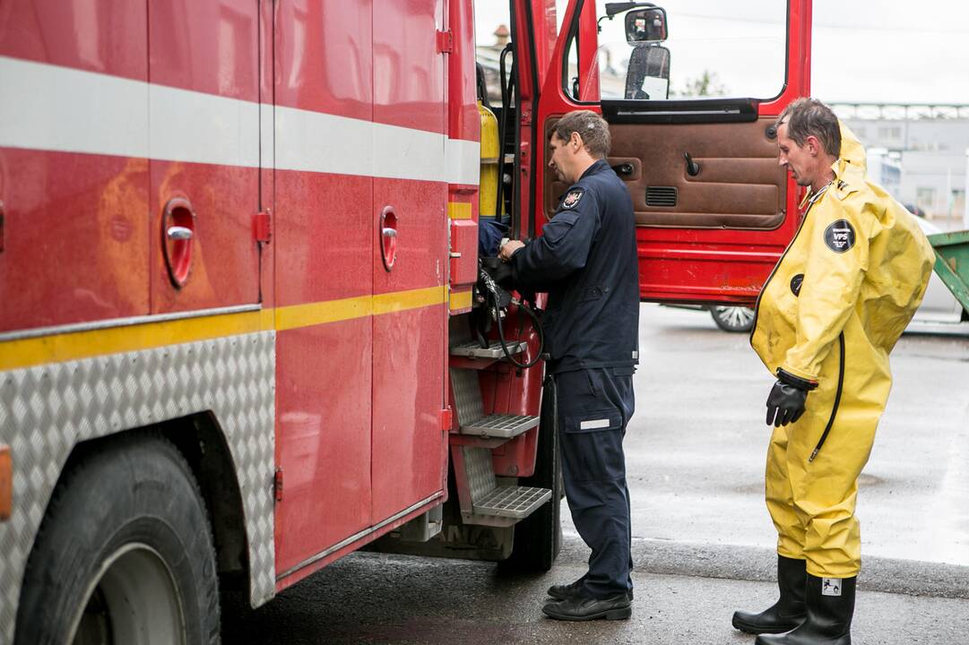 Kaune išsiliejo tona nuodingos rūgšties  