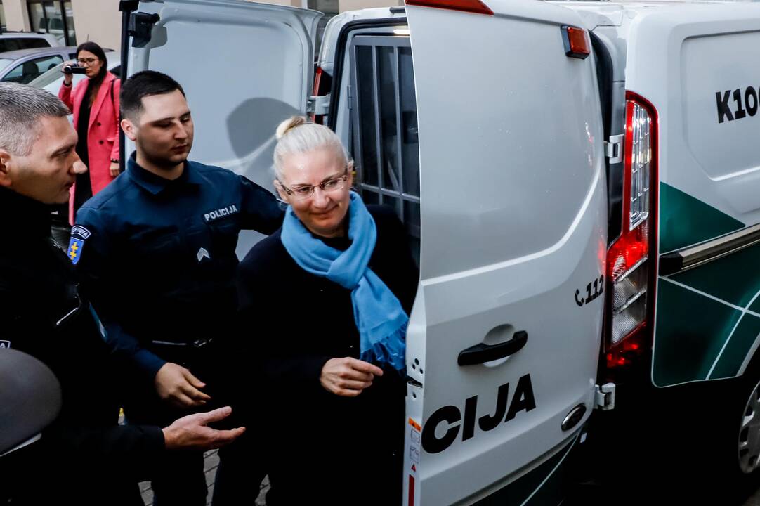 N. Venckienė atvesdinta į Kauno apylinkės teismą