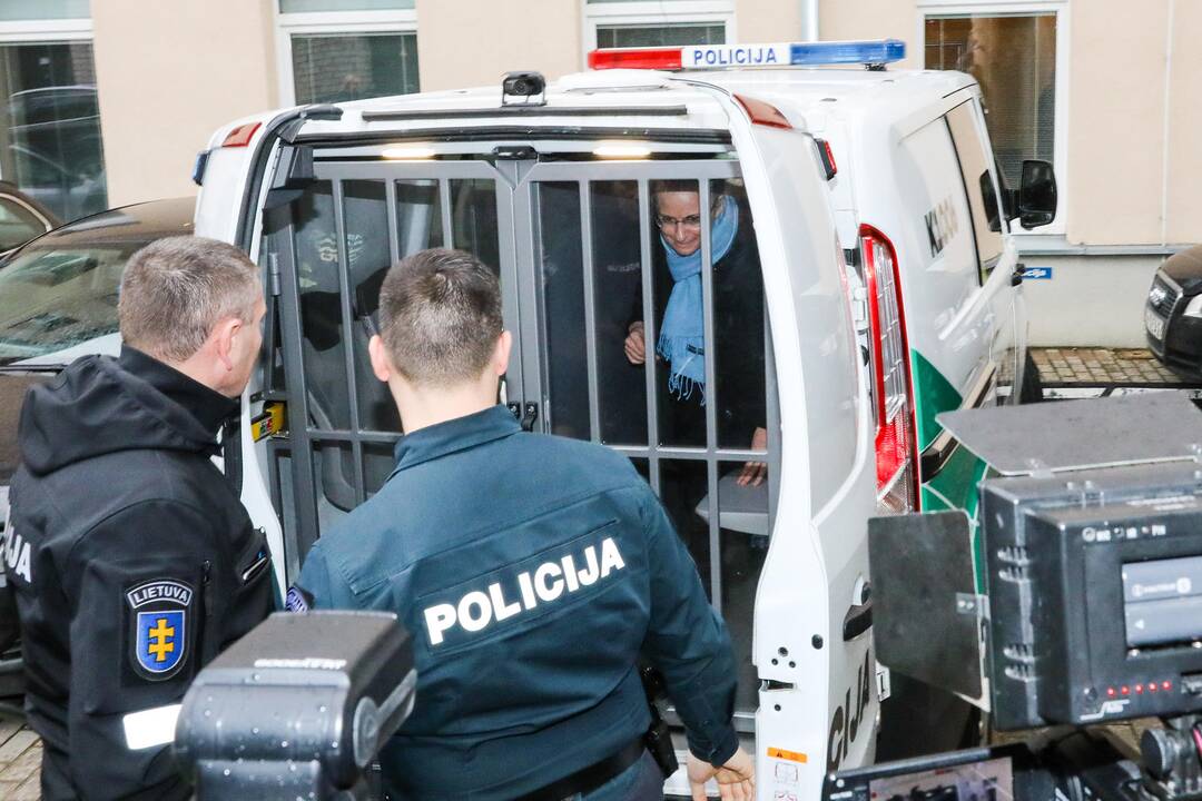 N. Venckienė atvesdinta į Kauno apylinkės teismą